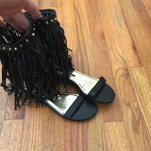 Gladiator sandals black with fringe